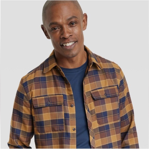 NWT Men's Woven Button Long Sleeve
Athletic Top - All in Motion Brown/Gold L - Picture 2 of 3